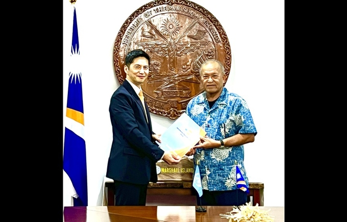 UNFPA Director for the Pacific, Mr. Iori Kato, making a courtesy call on H.E. the President of the Republic of the Marshall Isla